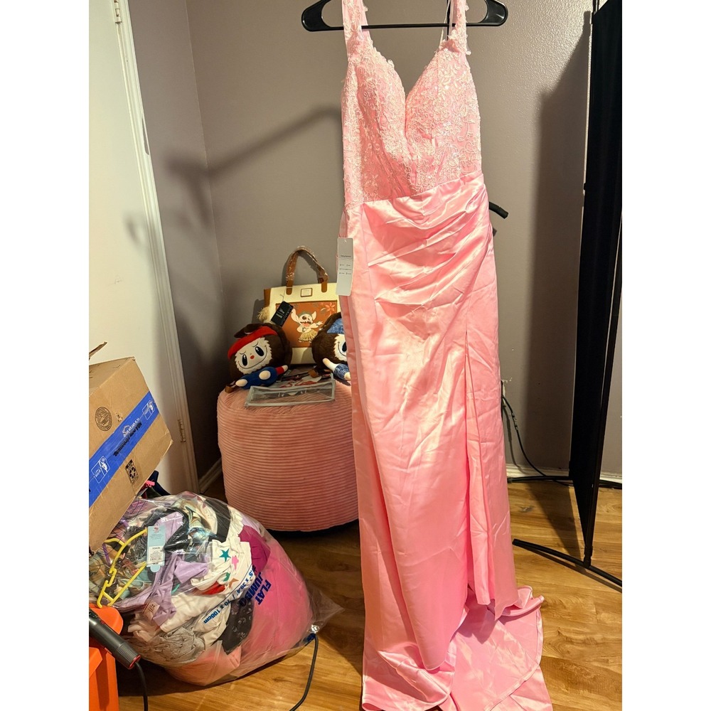 Wear Your Love Pink Sequin Embroidered Satin Occassion Dress Sz 8
